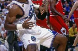 开云下载-英格兰队鏖战韩国队，马龙带队取胜