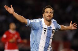 开云体育-禁区咆哮，保罗撕开裂缝，活塞铁壁埋葬国王