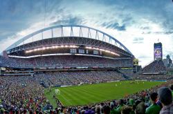 开云体育在线-双线绝杀，当绿茵场折射乒乓弧光