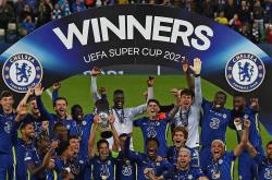 开云体育平台APP-里尔表现出色跻身前三，球员集体庆祝喜悦