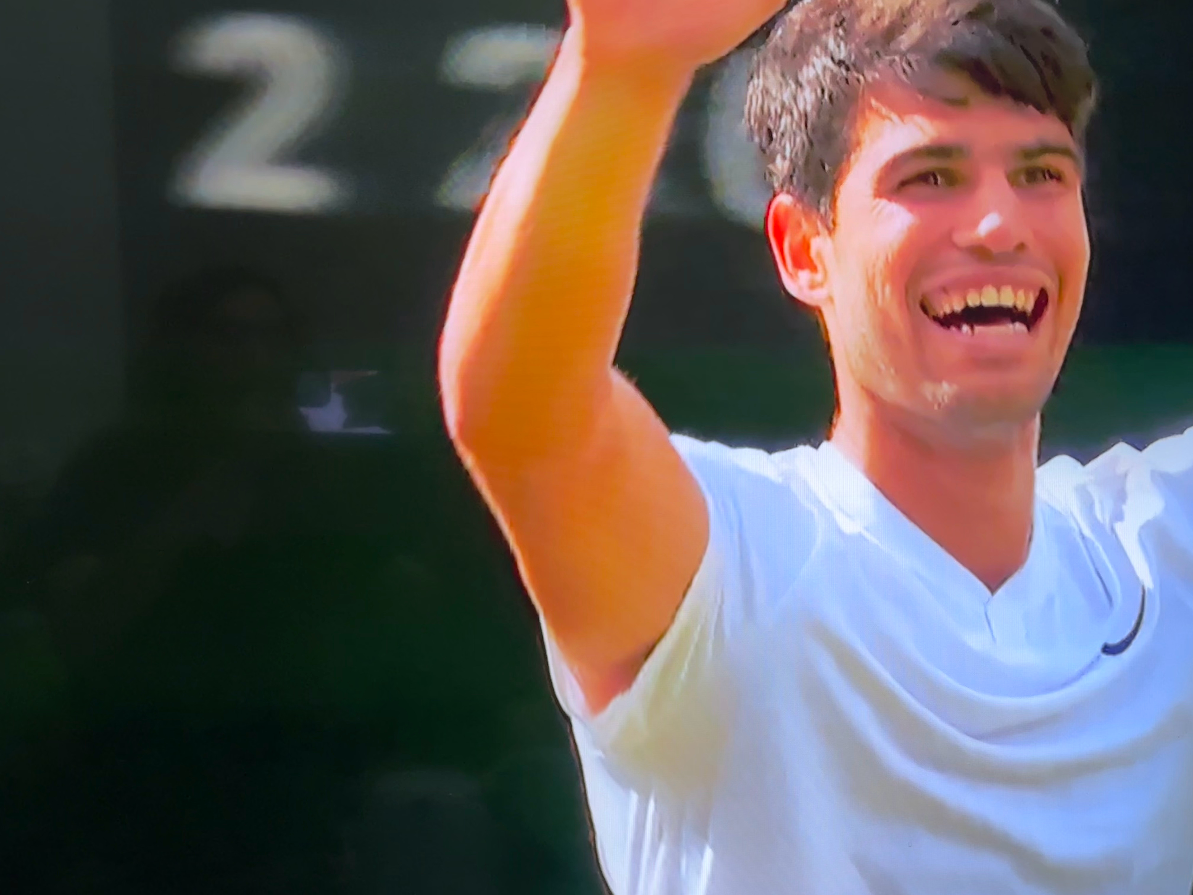 温网险胜拉沃尔杯，德约科维奇状态火热的简单介绍