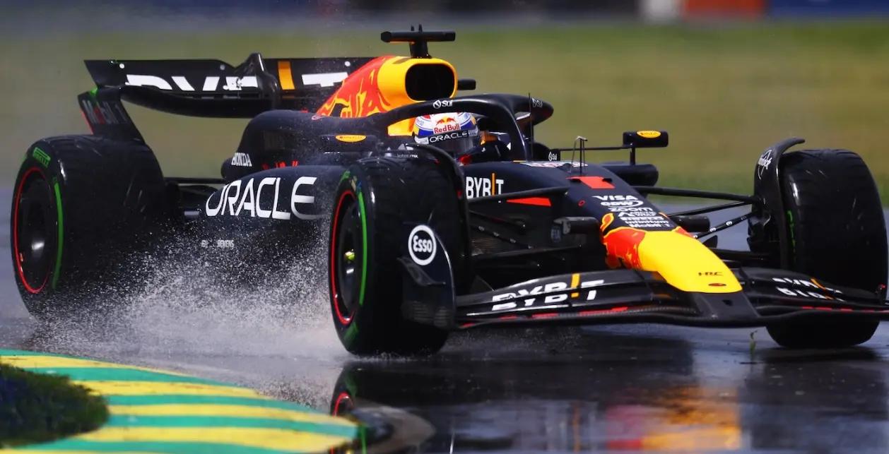 关于迈凯伦险胜阿斯顿马丁,维斯塔潘关键制胜的信息 关于迈凯伦险胜阿斯顿马丁,维斯塔潘关键制胜的信息