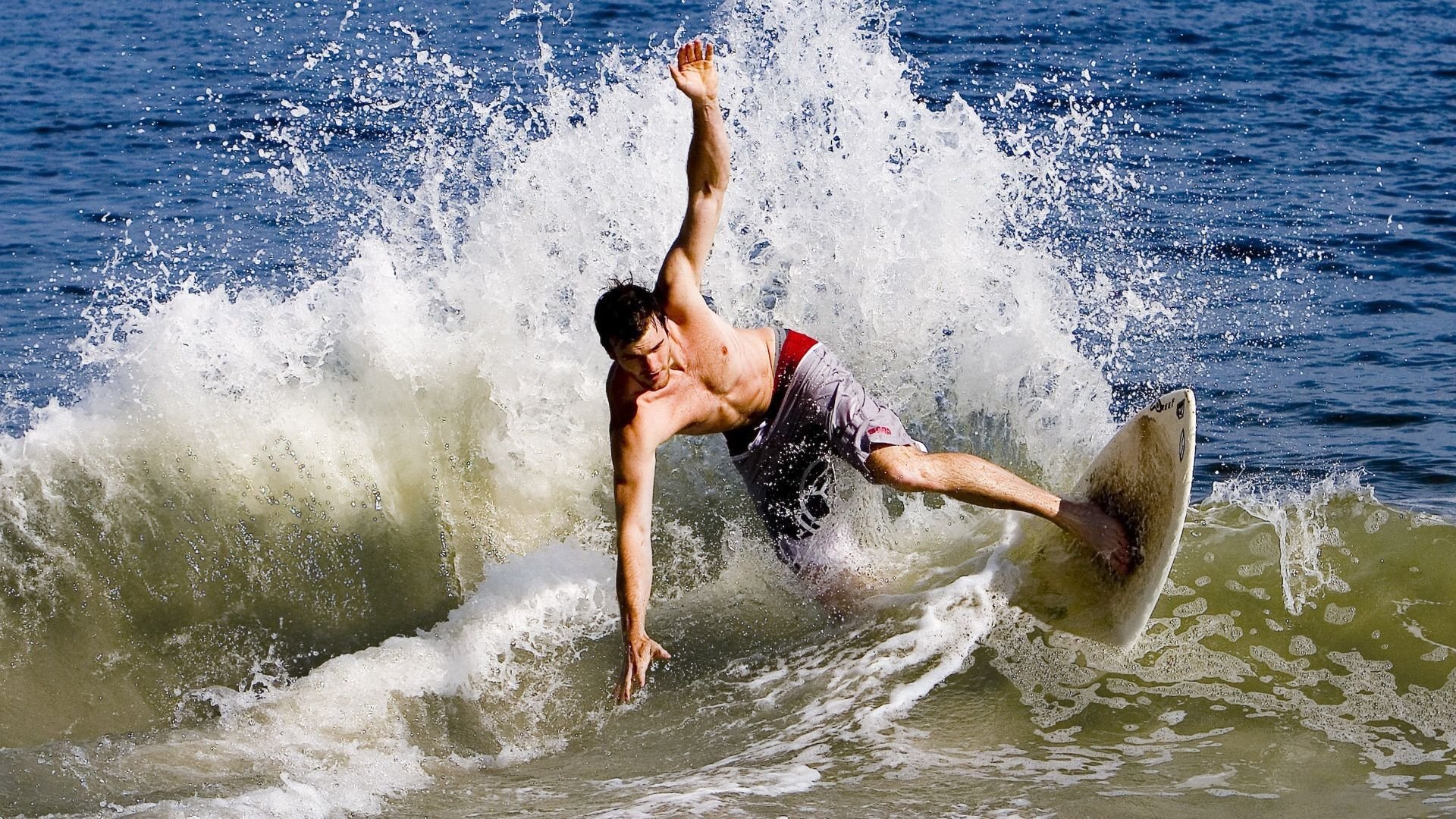 破晓的雄鹰，楚阿梅尼一剑封喉，墨西哥的绝杀如何点燃阿兹特克之魂